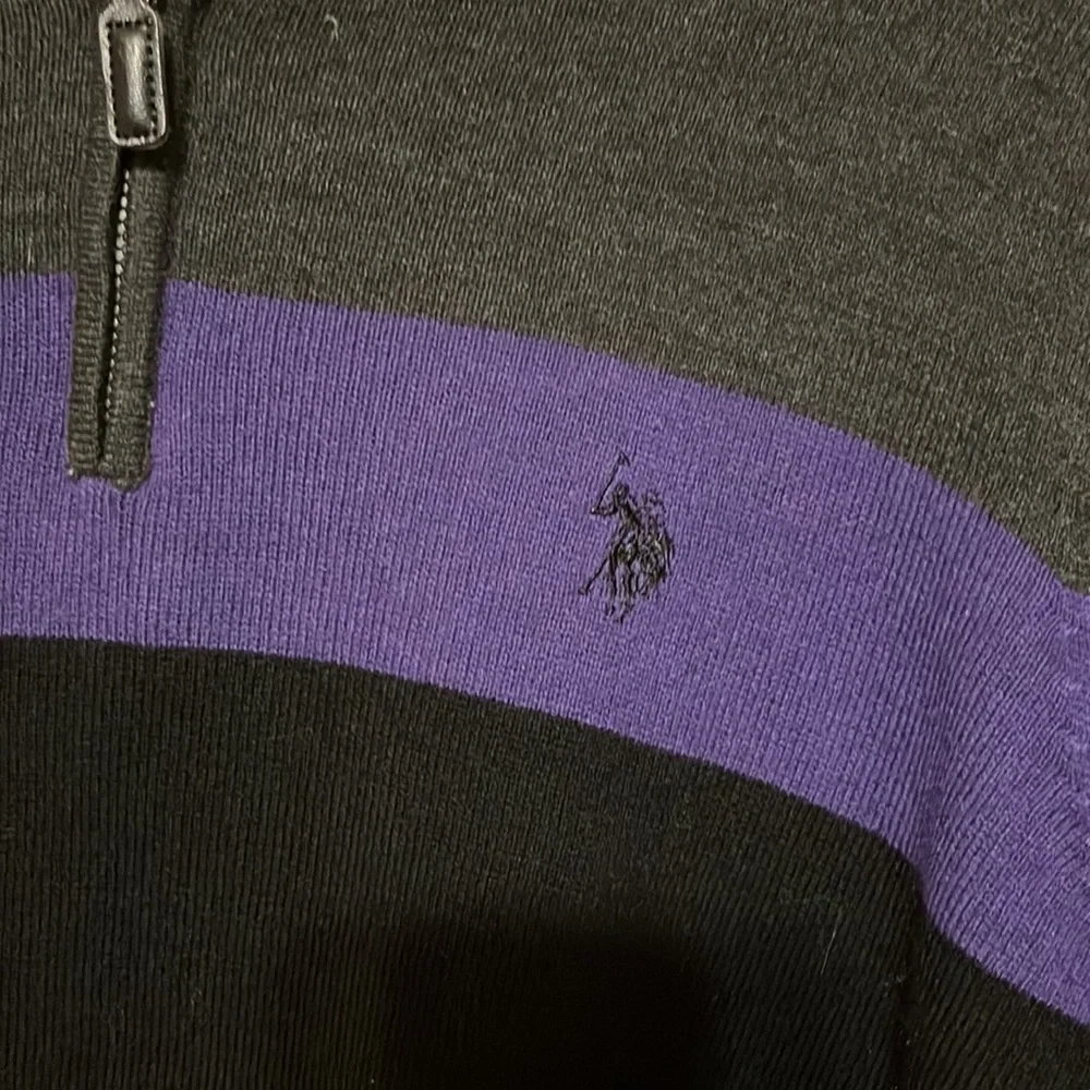 US POLO pullover sweater with short zipper. Medium